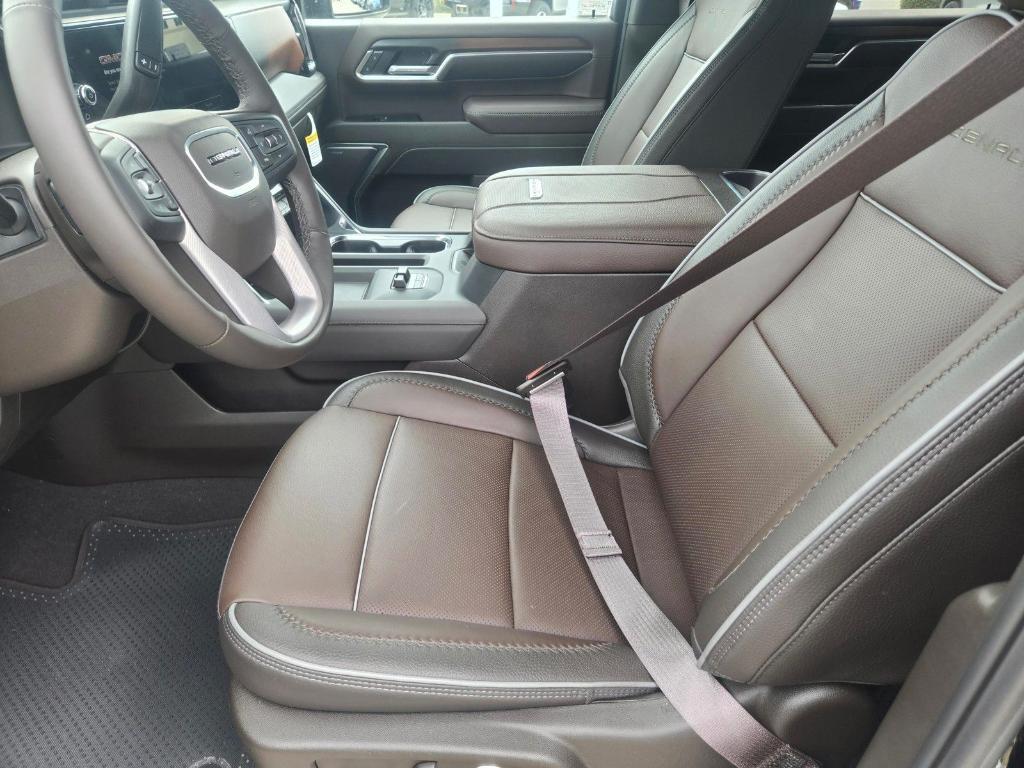 new 2026 GMC Sierra 2500 car, priced at $80,916
