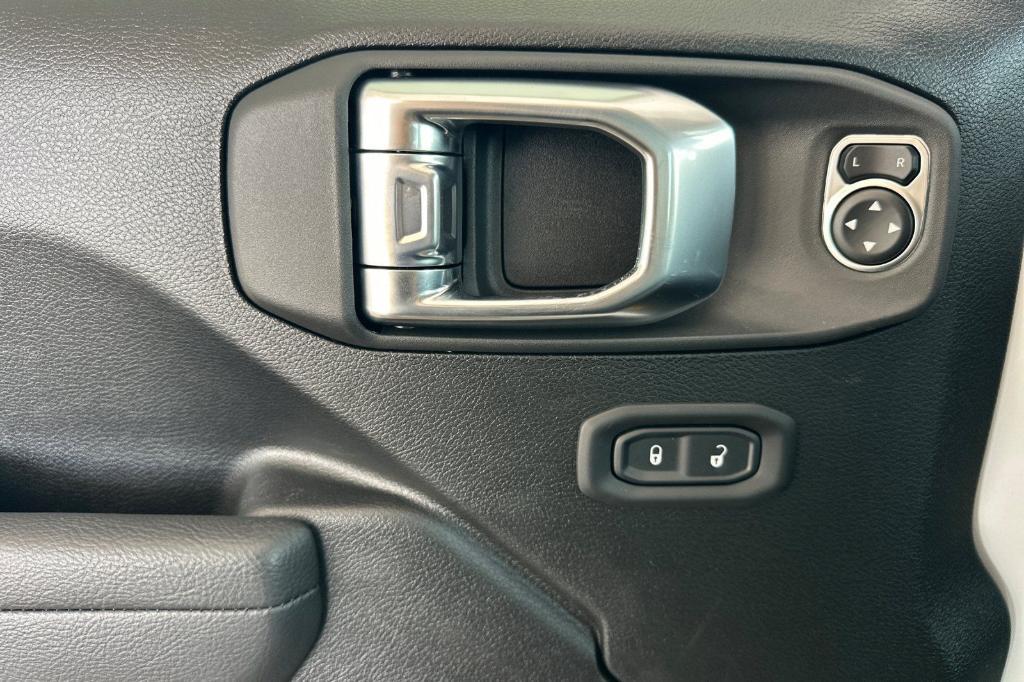 new 2026 Jeep Wrangler car, priced at $53,951