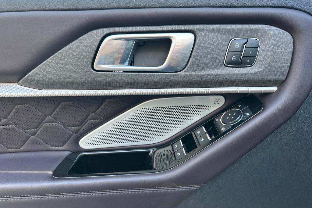 used 2025 Ford Explorer car, priced at $44,668