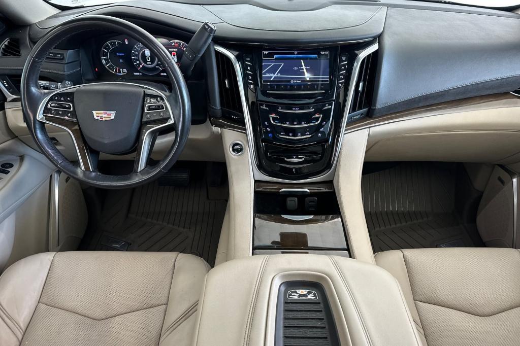 used 2020 Cadillac Escalade car, priced at $37,995