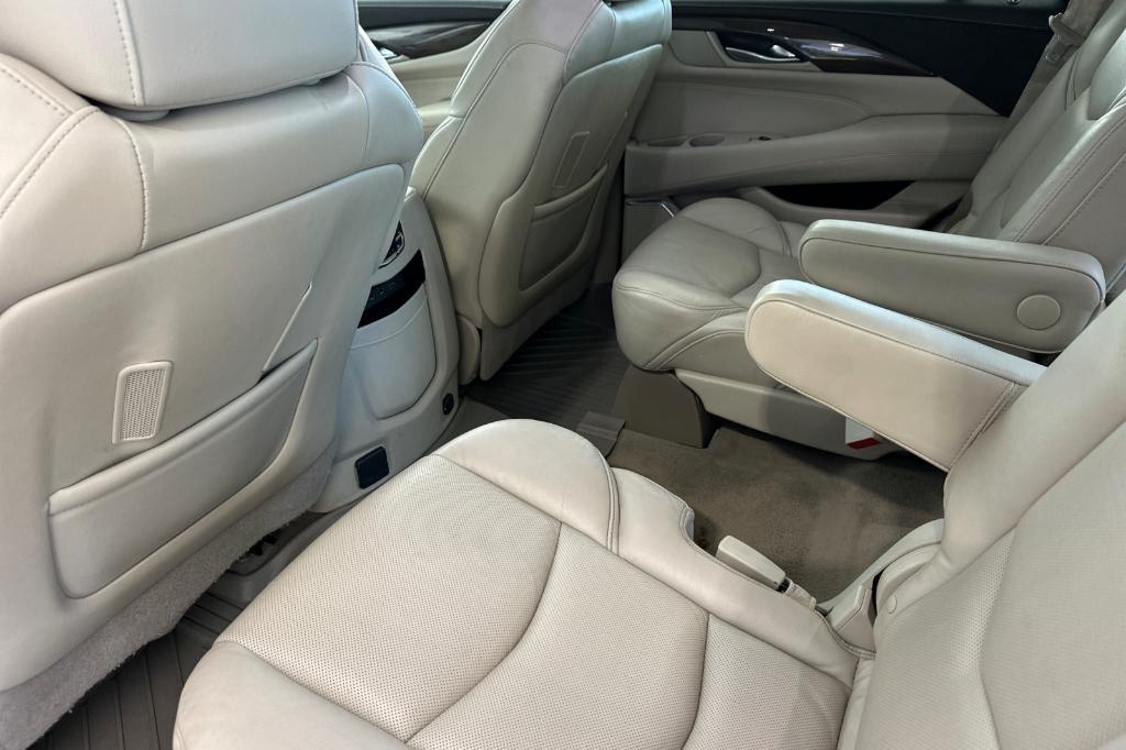 used 2020 Cadillac Escalade car, priced at $37,995