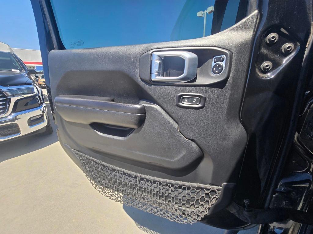 used 2018 Jeep Wrangler Unlimited car, priced at $27,076