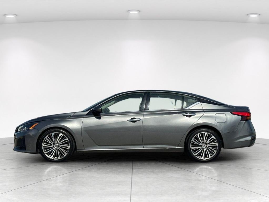 used 2023 Nissan Altima car, priced at $19,575