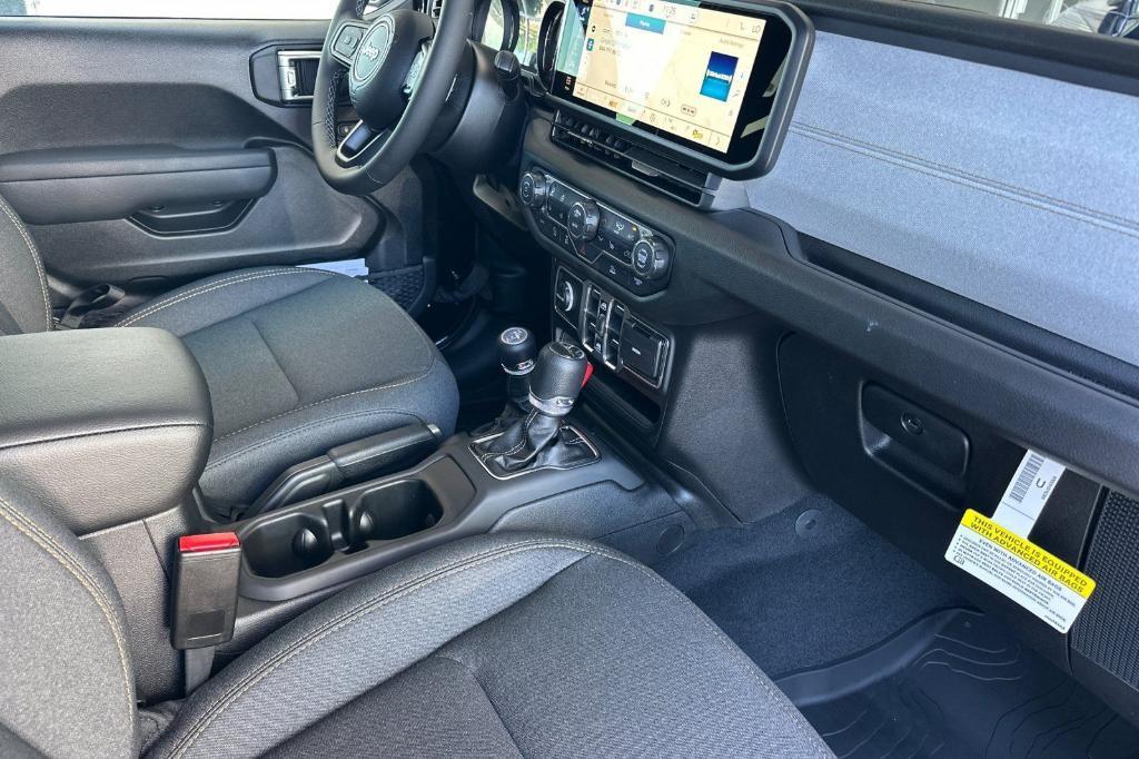 new 2026 Jeep Gladiator car, priced at $43,596