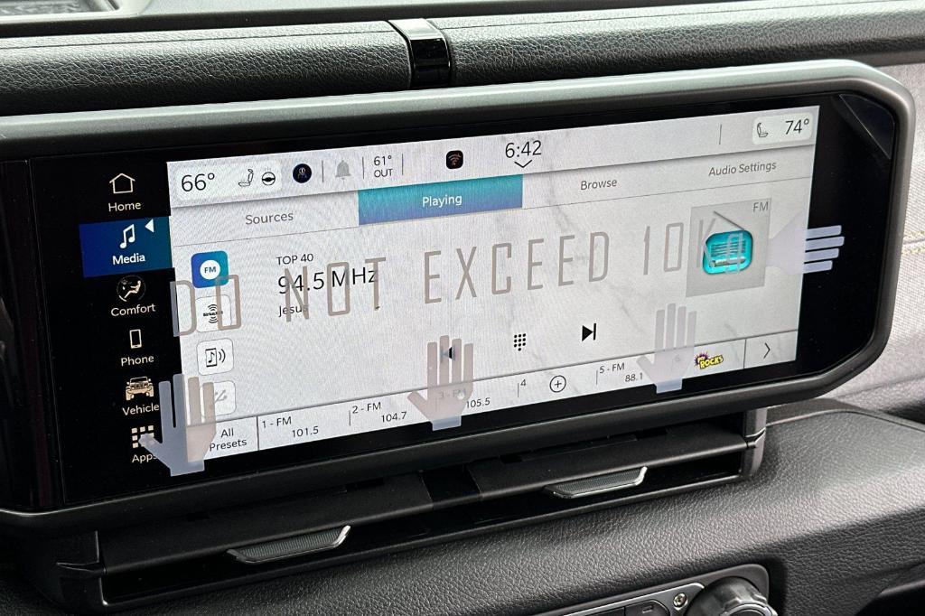 new 2025 Jeep Wrangler car, priced at $45,351