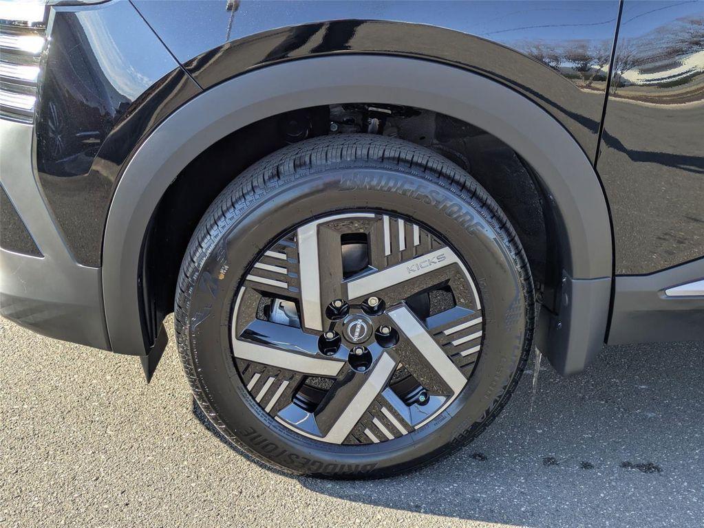 new 2025 Nissan Kicks car, priced at $25,185