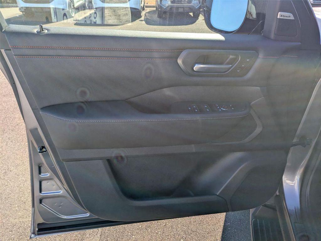 new 2026 Nissan Armada car, priced at $78,585