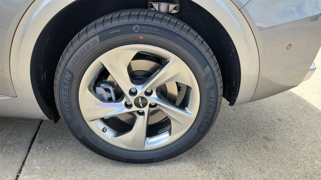 new 2026 Genesis GV70 car, priced at $59,550