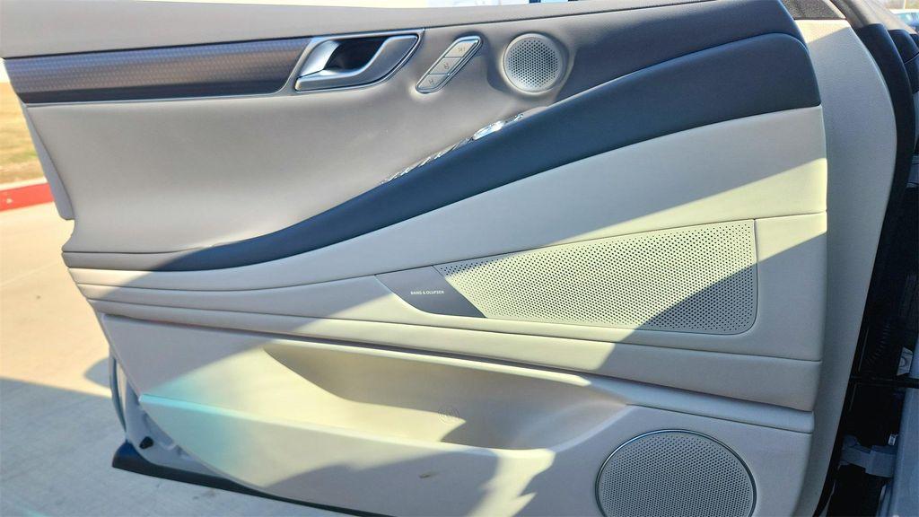 new 2026 Genesis G80 car, priced at $71,700