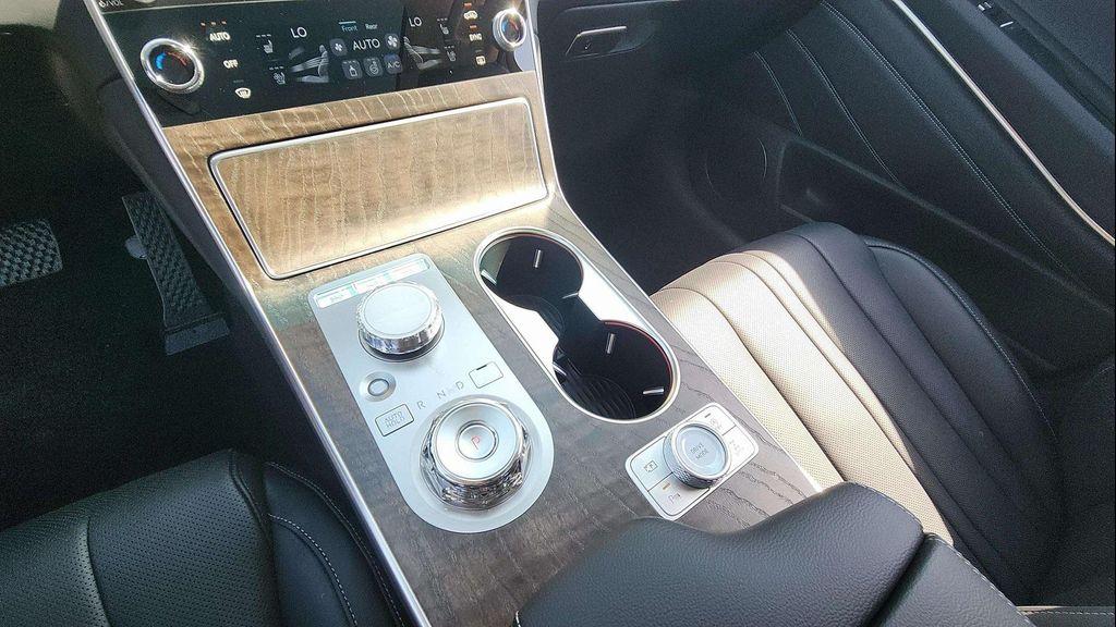 new 2025 Genesis GV80 car, priced at $68,415