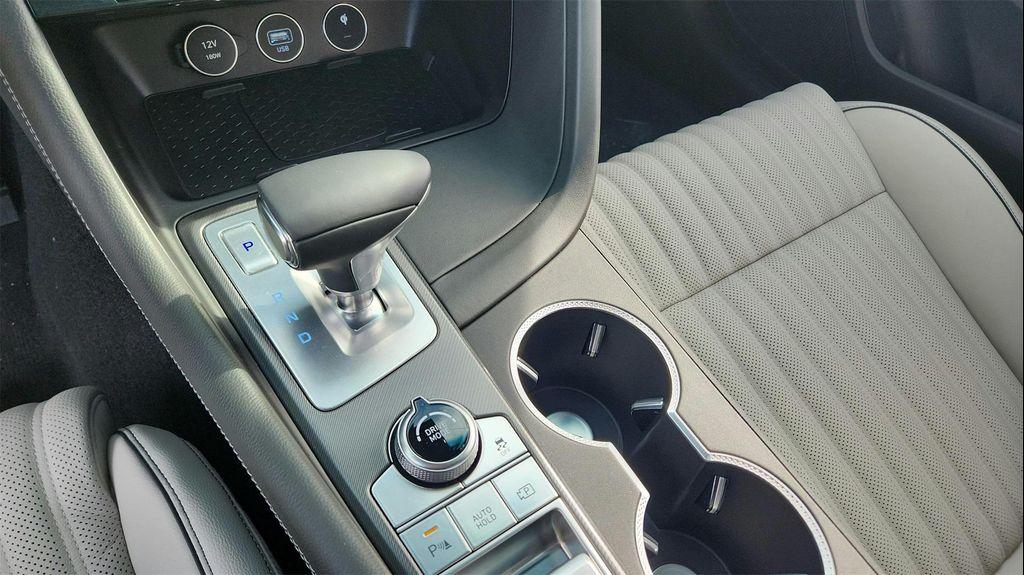 new 2025 Genesis G70 car, priced at $54,655