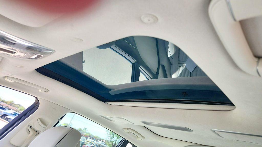 new 2026 Genesis G90 car, priced at $100,440