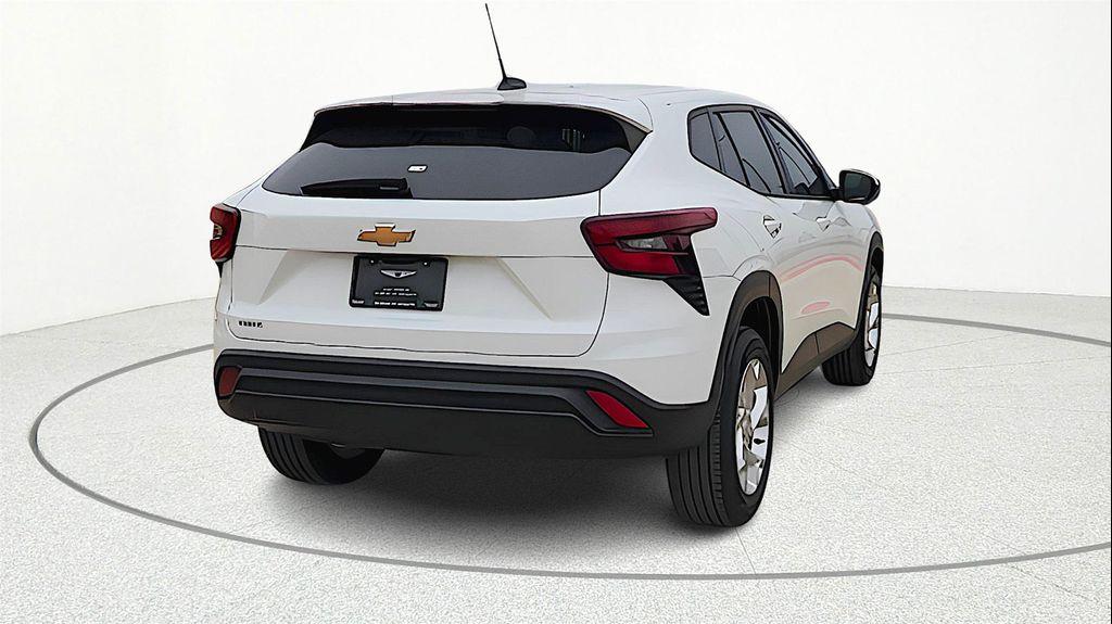 used 2024 Chevrolet Trax car, priced at $17,950