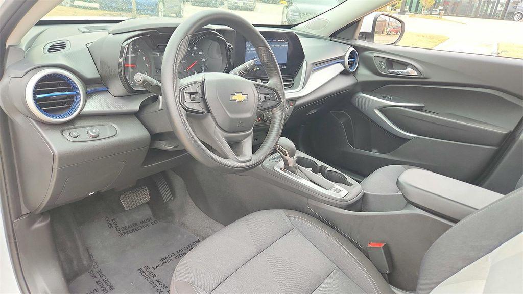 used 2024 Chevrolet Trax car, priced at $17,950