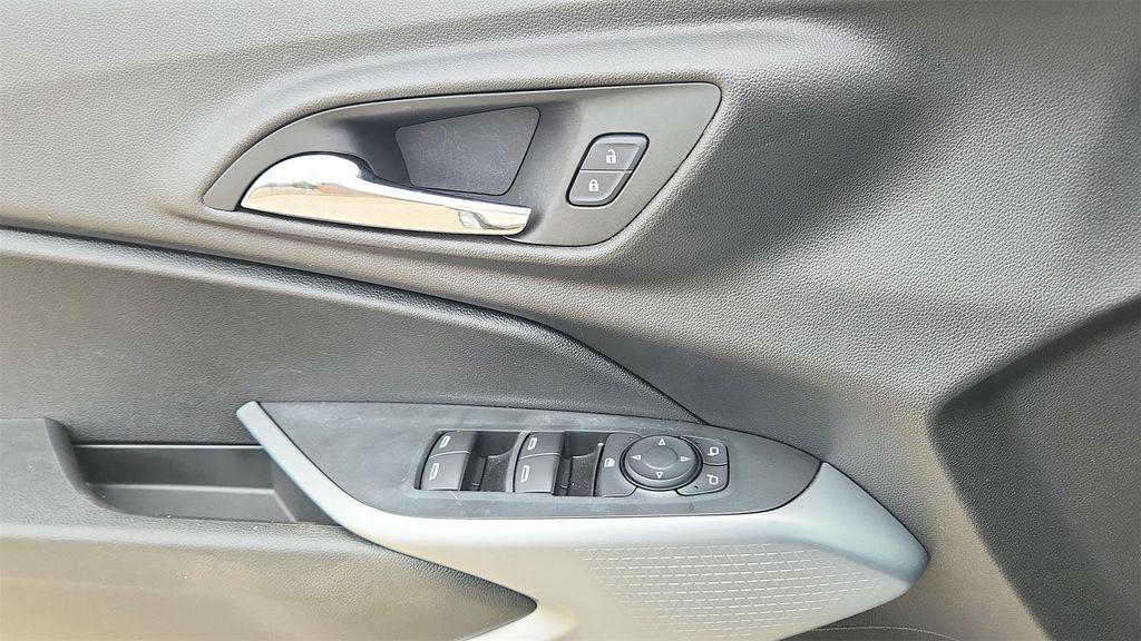 used 2024 Chevrolet Trax car, priced at $17,950