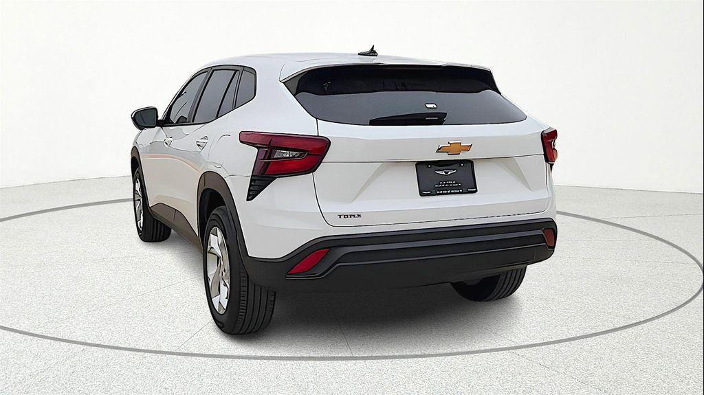 used 2024 Chevrolet Trax car, priced at $17,950