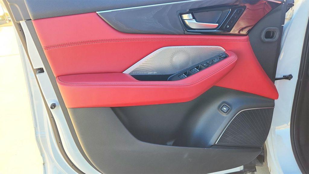 used 2022 Acura MDX car, priced at $42,880