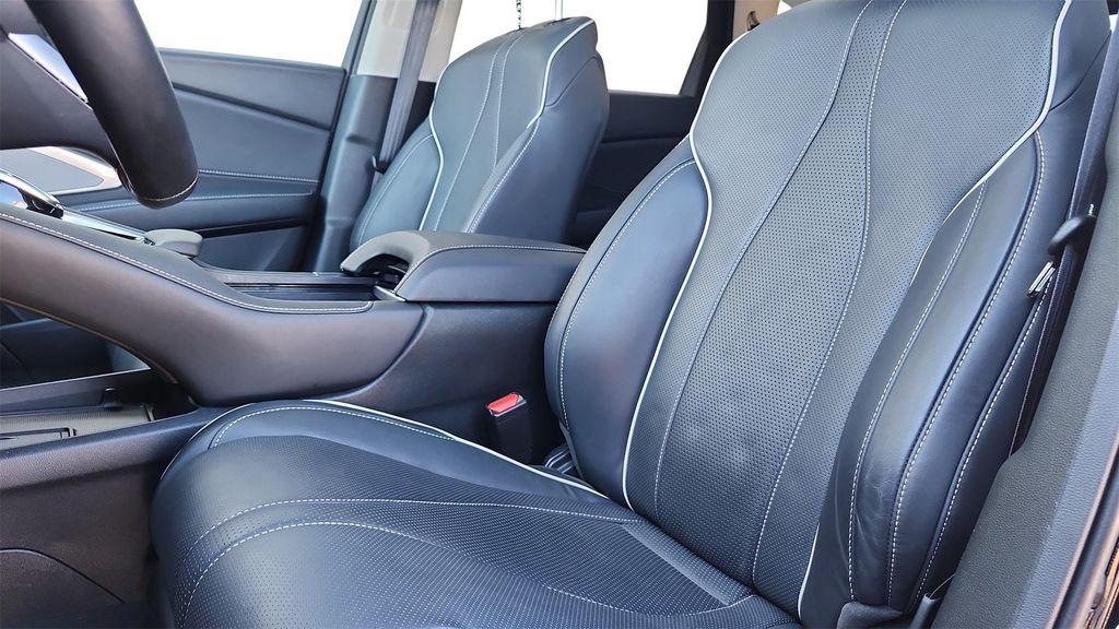 used 2024 Acura RDX car, priced at $40,995