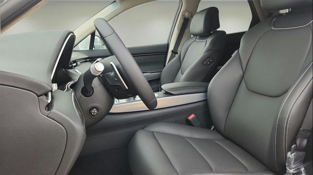 new 2025 Genesis GV70 car, priced at $52,209