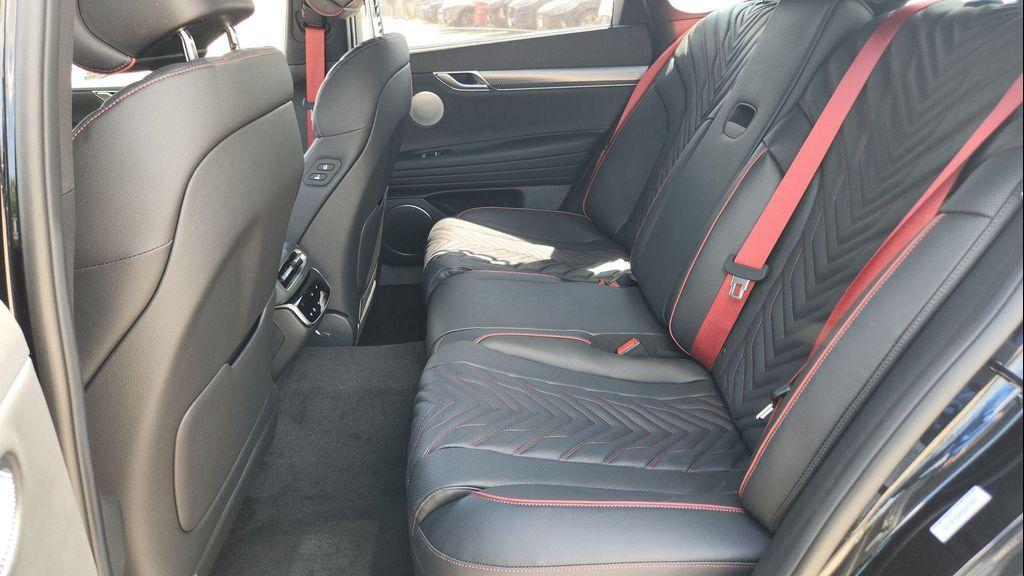 new 2025 Genesis G80 car, priced at $59,943