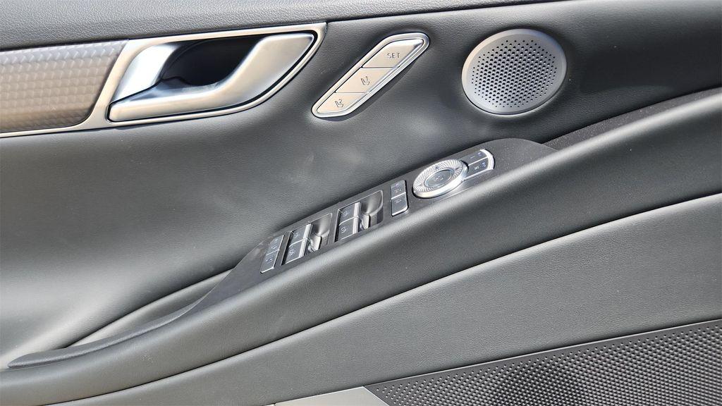 new 2025 Genesis G80 car, priced at $71,745