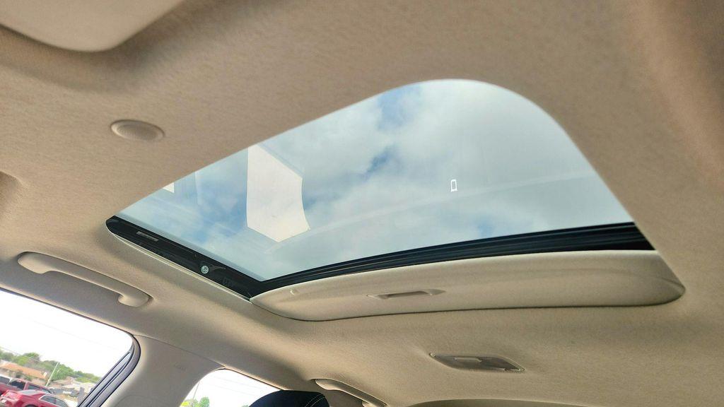 used 2025 Hyundai Venue car