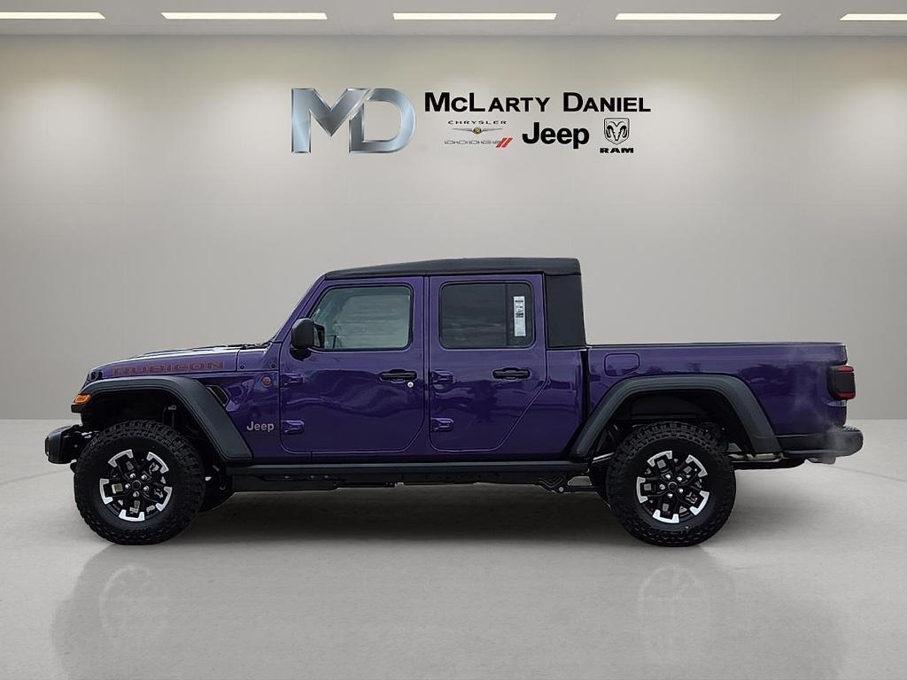 new 2026 Jeep Gladiator car, priced at $55,726