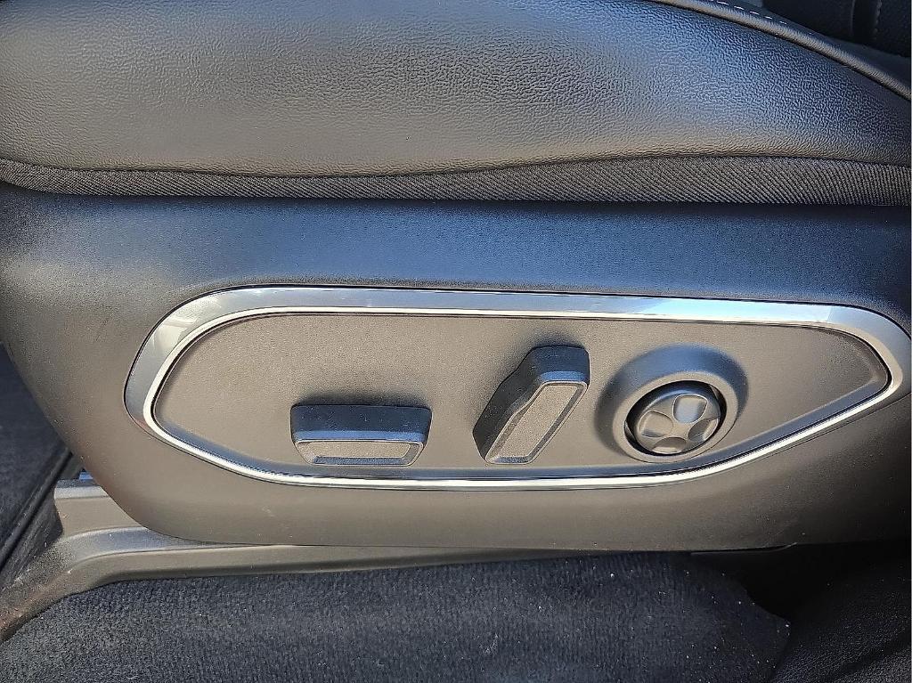 new 2026 Jeep Grand Wagoneer car, priced at $68,960