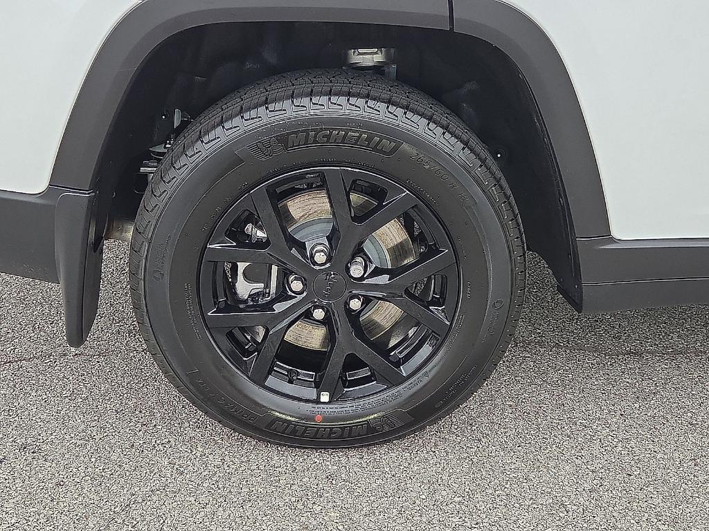 new 2026 Jeep Grand Cherokee L car, priced at $44,313