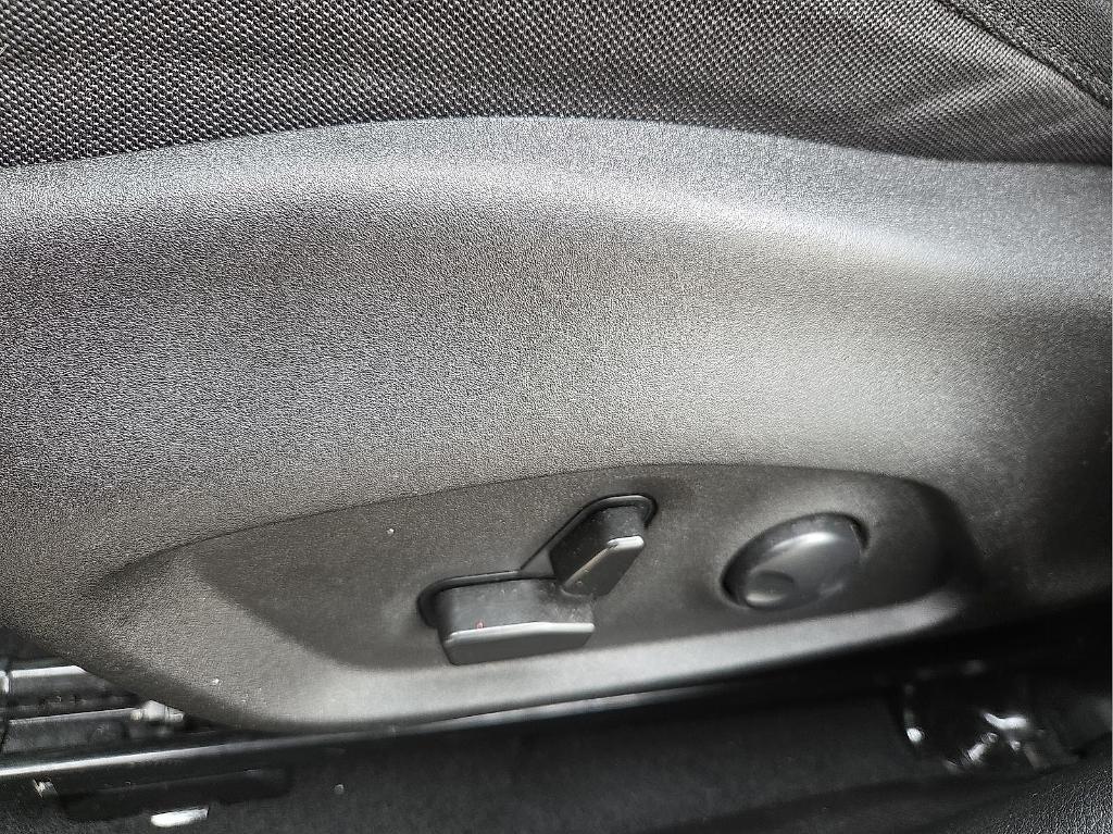 used 2022 Jeep Renegade car, priced at $18,168