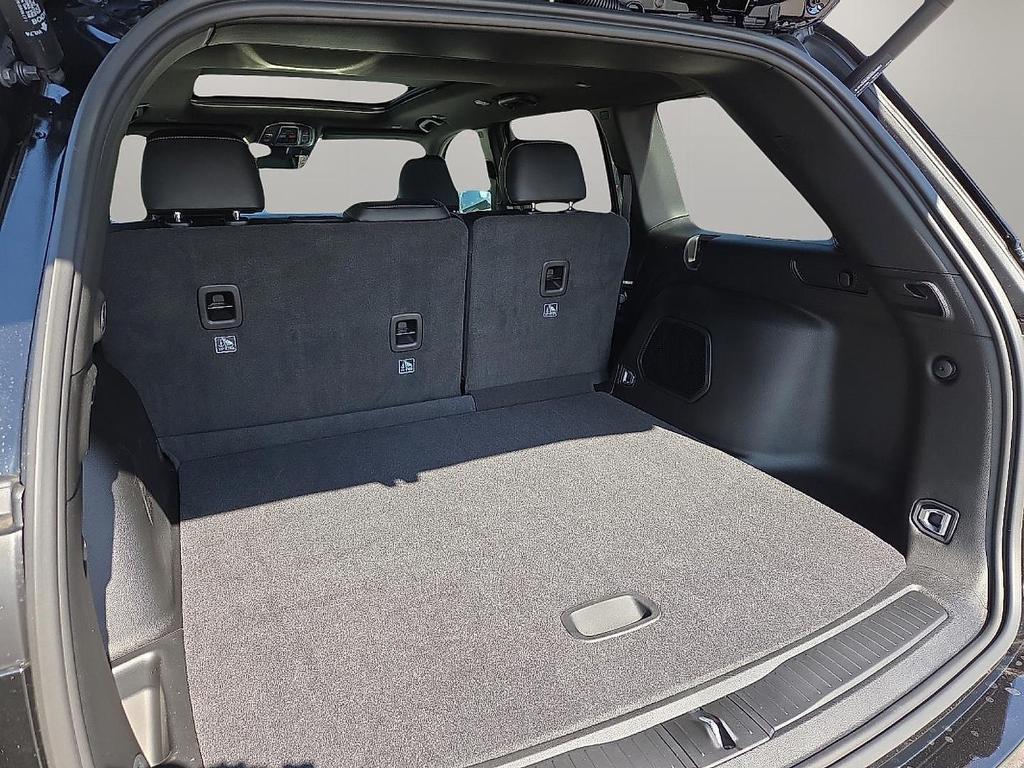 new 2026 Jeep Grand Cherokee car, priced at $47,882