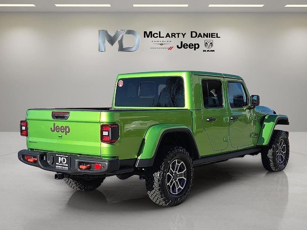 new 2026 Jeep Gladiator car, priced at $61,442