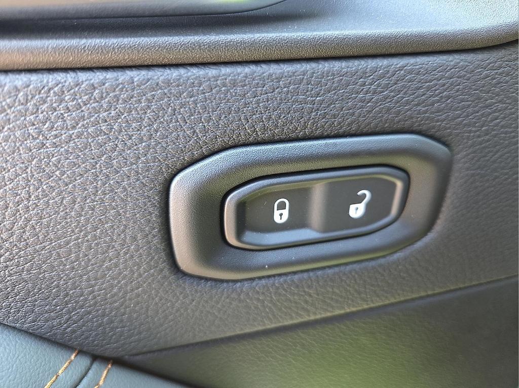 new 2026 Jeep Gladiator car, priced at $61,442