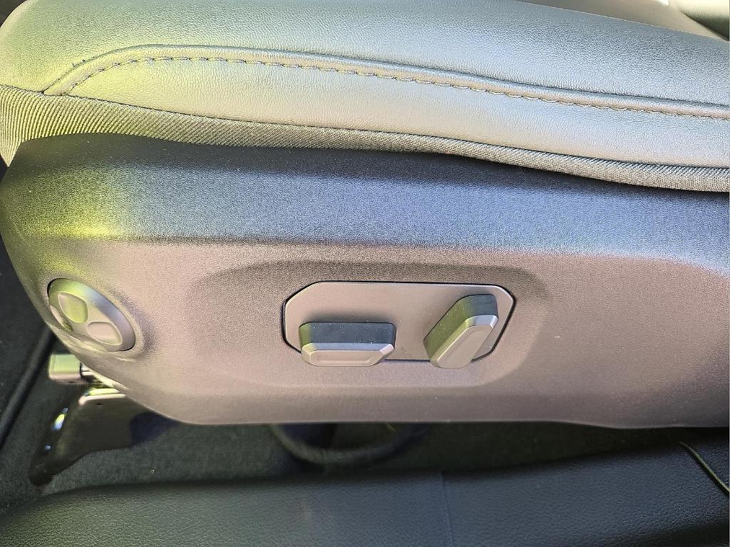 new 2026 Jeep Gladiator car, priced at $61,442