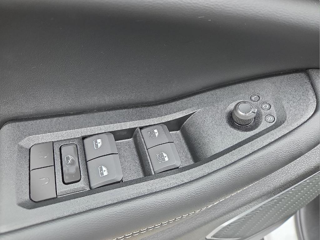 new 2026 Jeep Grand Cherokee car, priced at $47,152