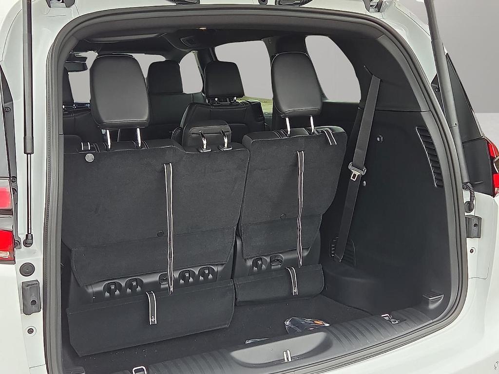 new 2026 Chrysler Pacifica car, priced at $40,300