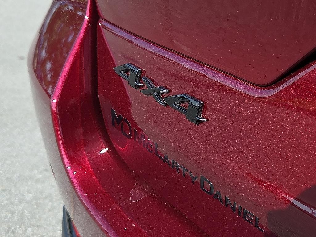 new 2025 Jeep Grand Cherokee car, priced at $40,233