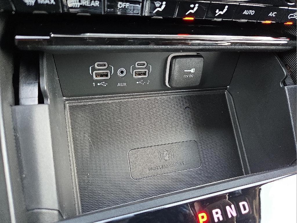 new 2025 Jeep Grand Cherokee car, priced at $40,233