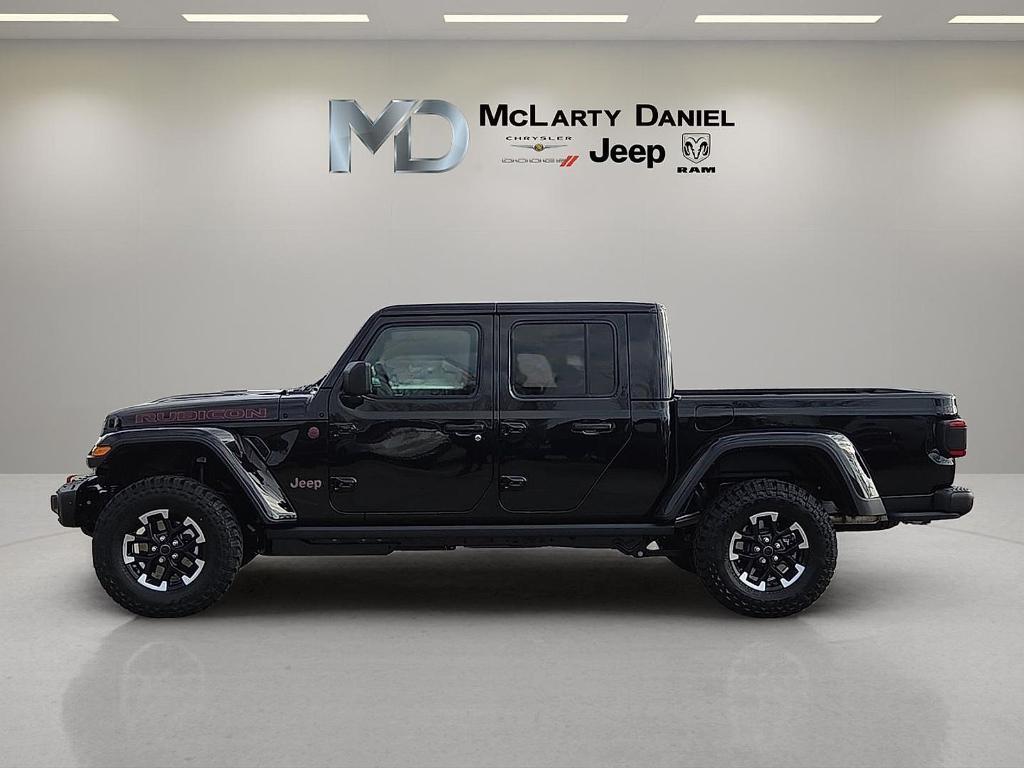 new 2026 Jeep Gladiator car, priced at $60,101