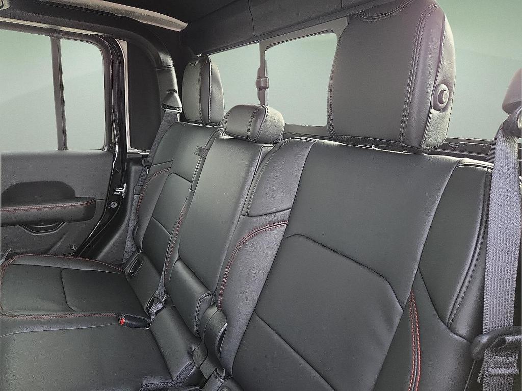 new 2026 Jeep Gladiator car, priced at $60,101