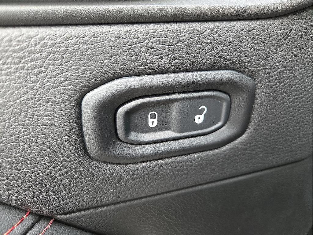 new 2026 Jeep Gladiator car, priced at $60,101