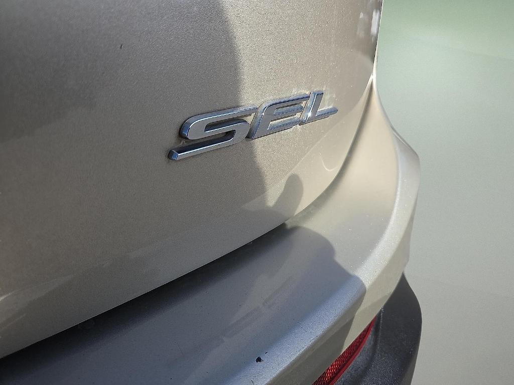 used 2018 Ford Edge car, priced at $9,868