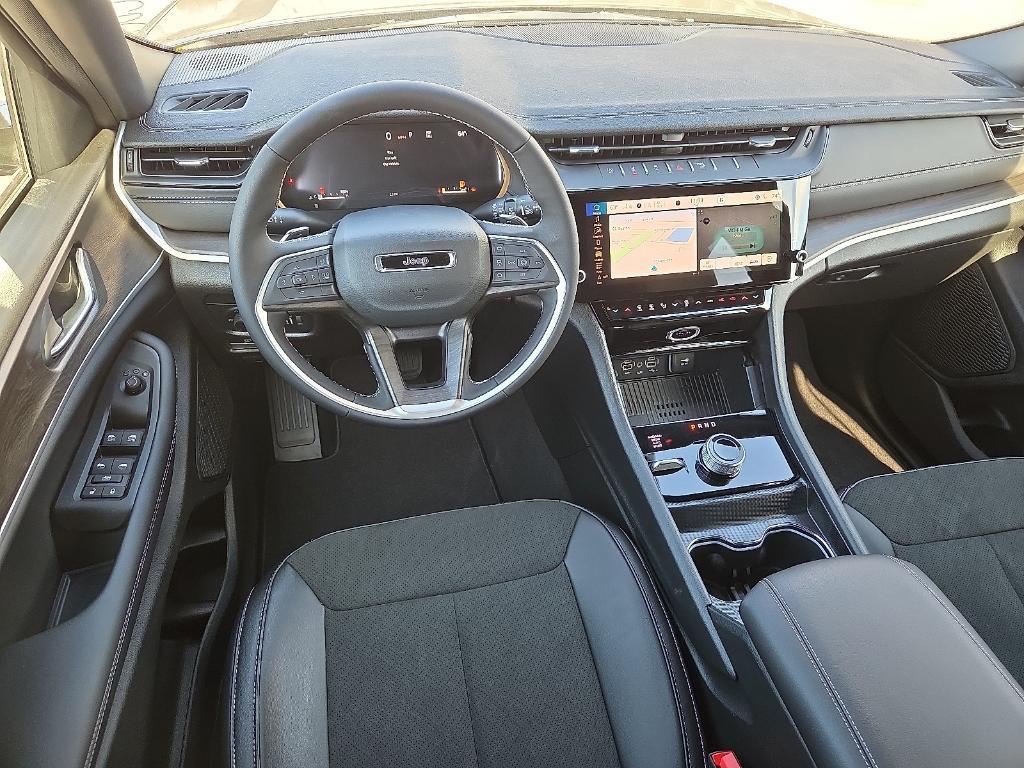 new 2026 Jeep Grand Cherokee car, priced at $47,282