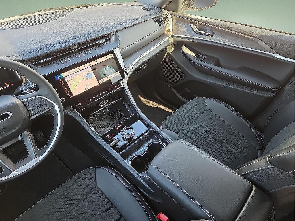 new 2026 Jeep Grand Cherokee car, priced at $46,286