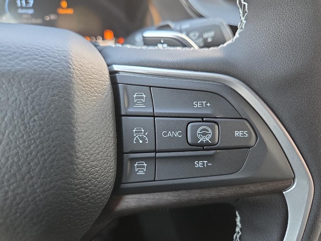 new 2026 Jeep Grand Cherokee car, priced at $47,282