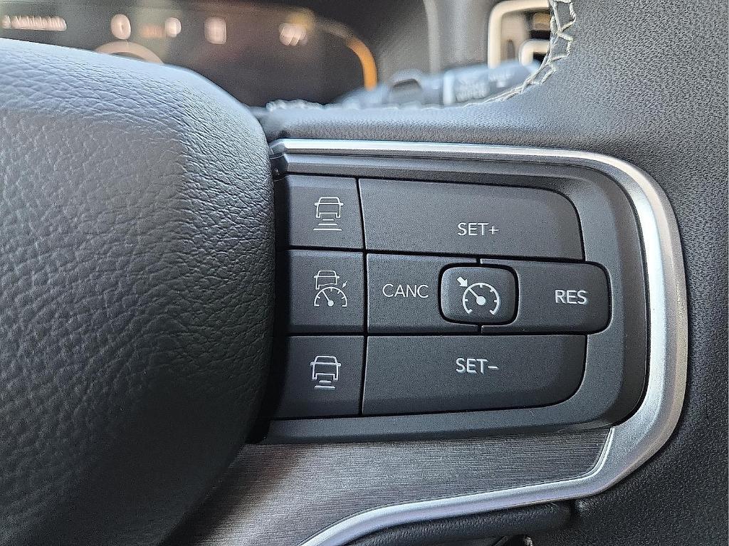 new 2025 Jeep Wagoneer L car, priced at $74,042