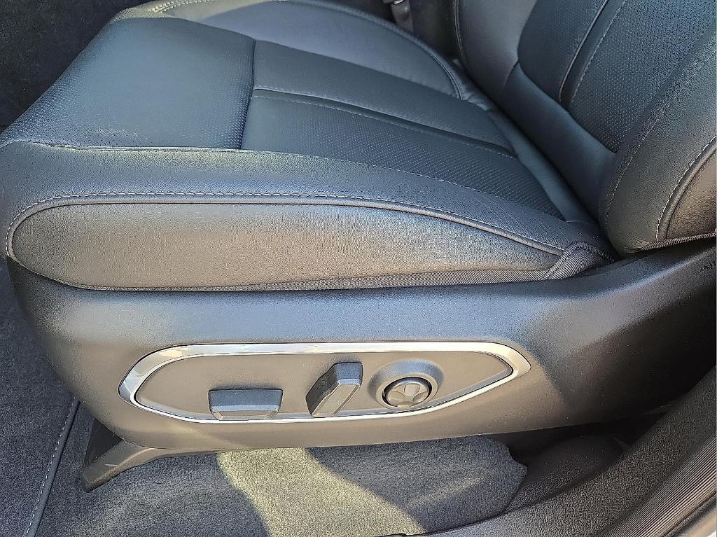 new 2025 Jeep Wagoneer L car, priced at $74,042