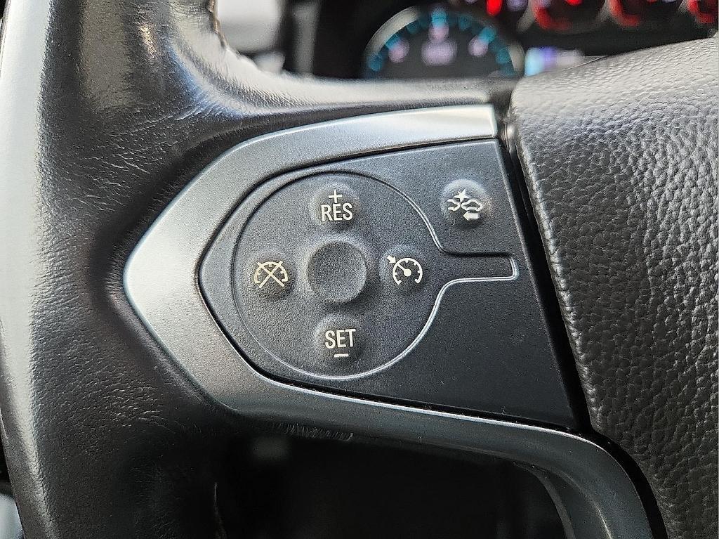 used 2020 Chevrolet Suburban car, priced at $20,368