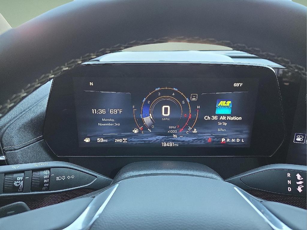 used 2024 Chevrolet Traverse car, priced at $44,274