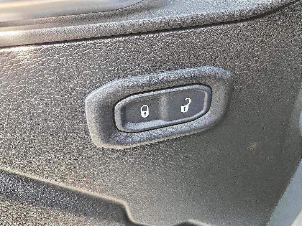 new 2026 Jeep Gladiator car, priced at $44,742